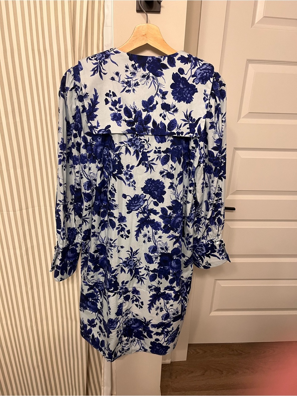 Tuckernuck blue floral print dress - Picture 8 of 8